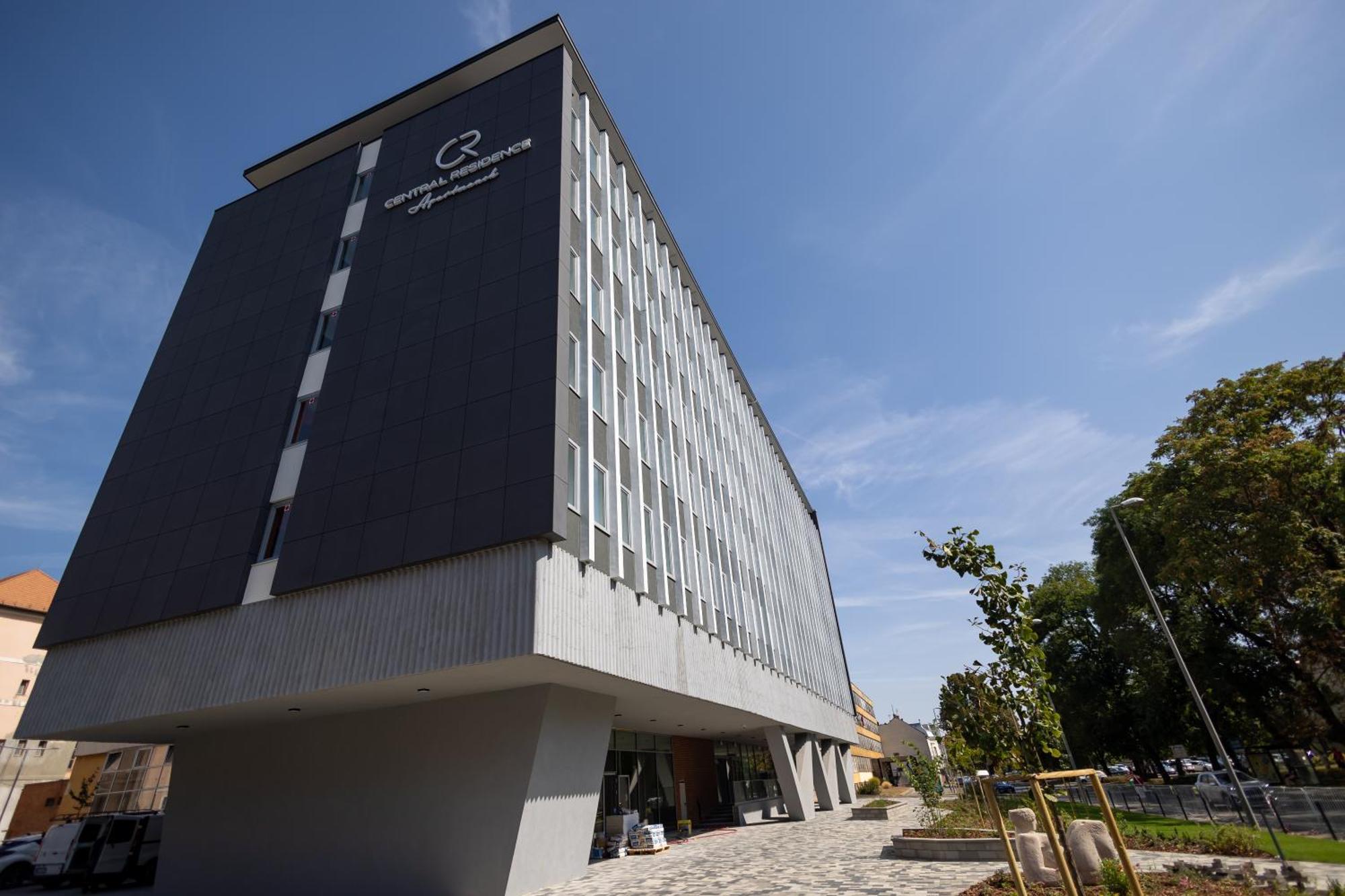 Central Residence Apartmanok Miskolc Ngoại thất bức ảnh