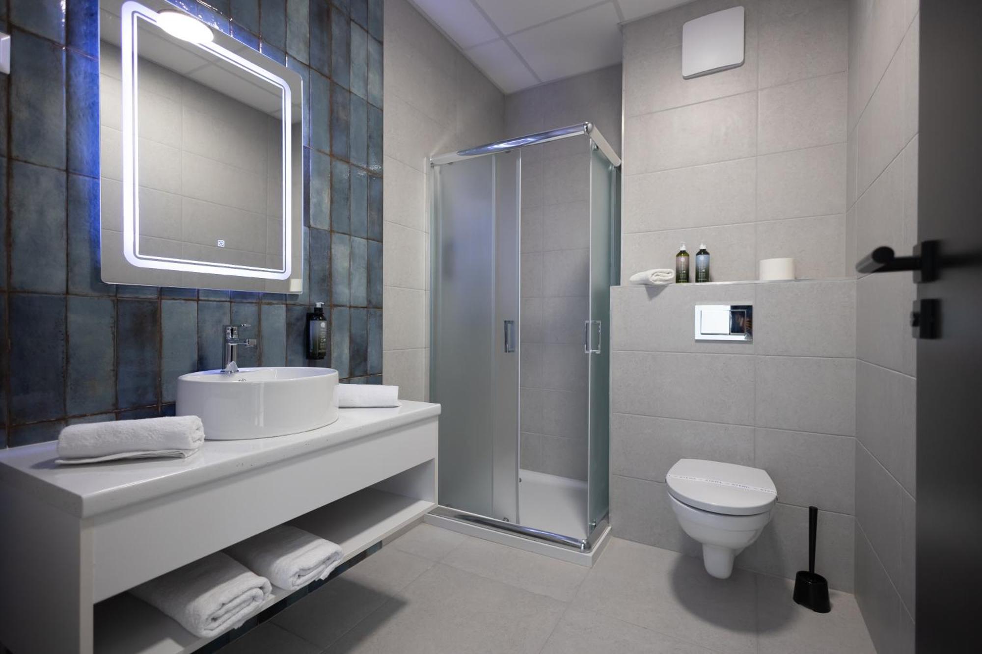Central Residence Apartmanok Miskolc Ngoại thất bức ảnh