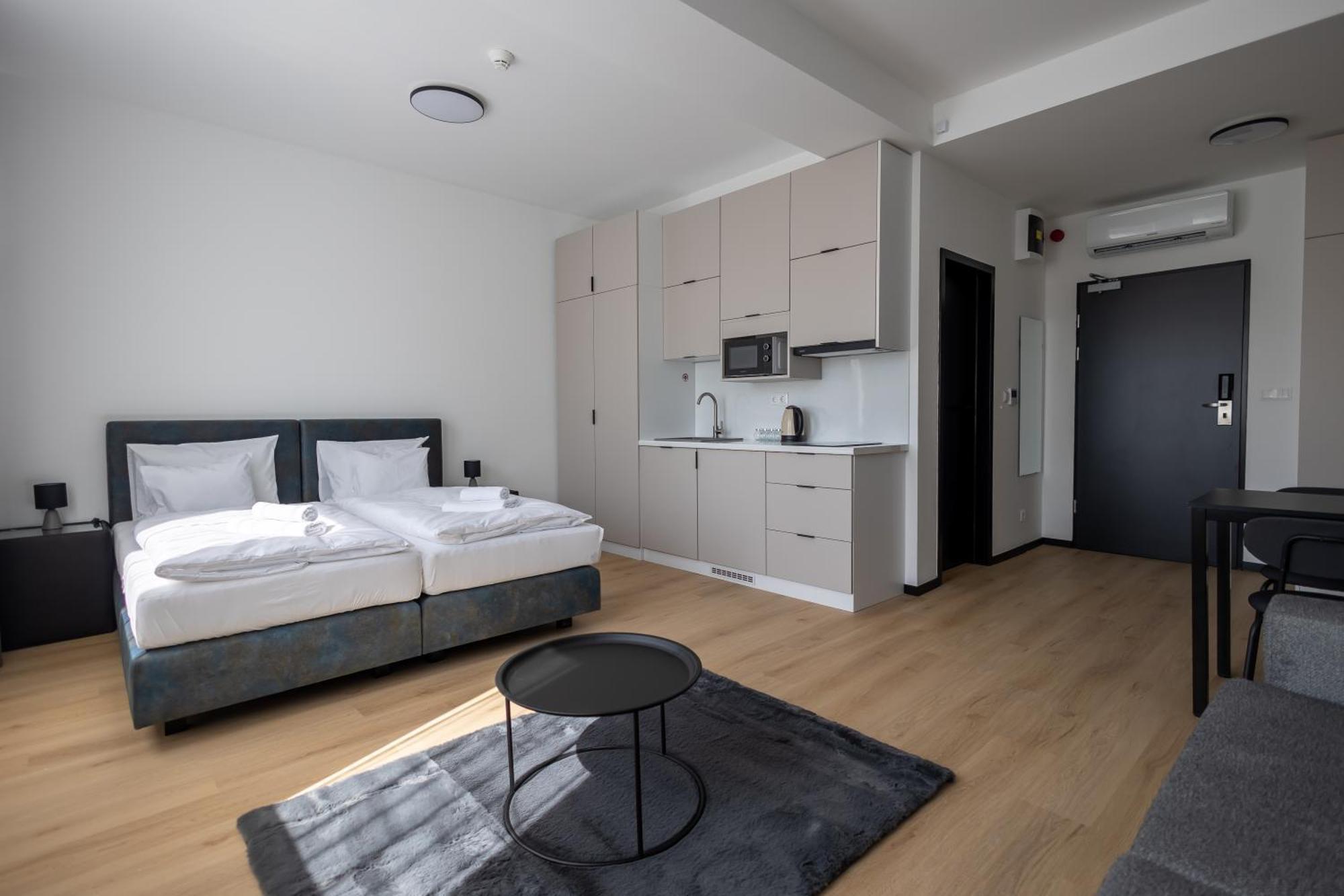 Central Residence Apartmanok Miskolc Ngoại thất bức ảnh